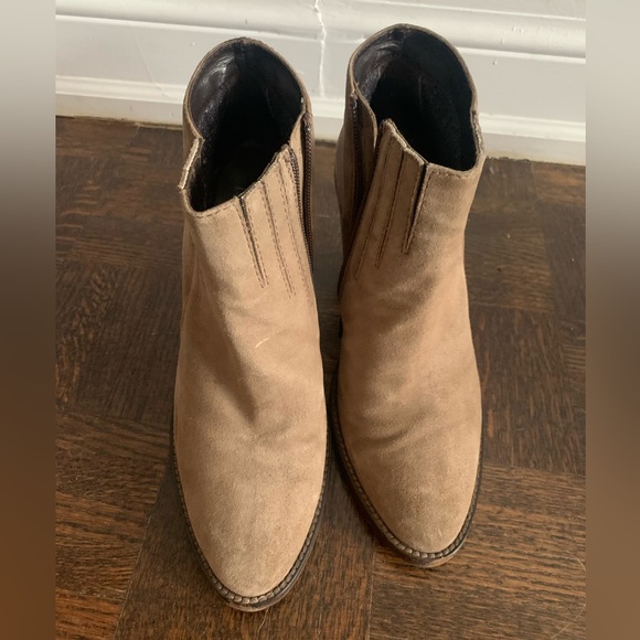 Aquatalia Suede Boot - Picture 3 of 6